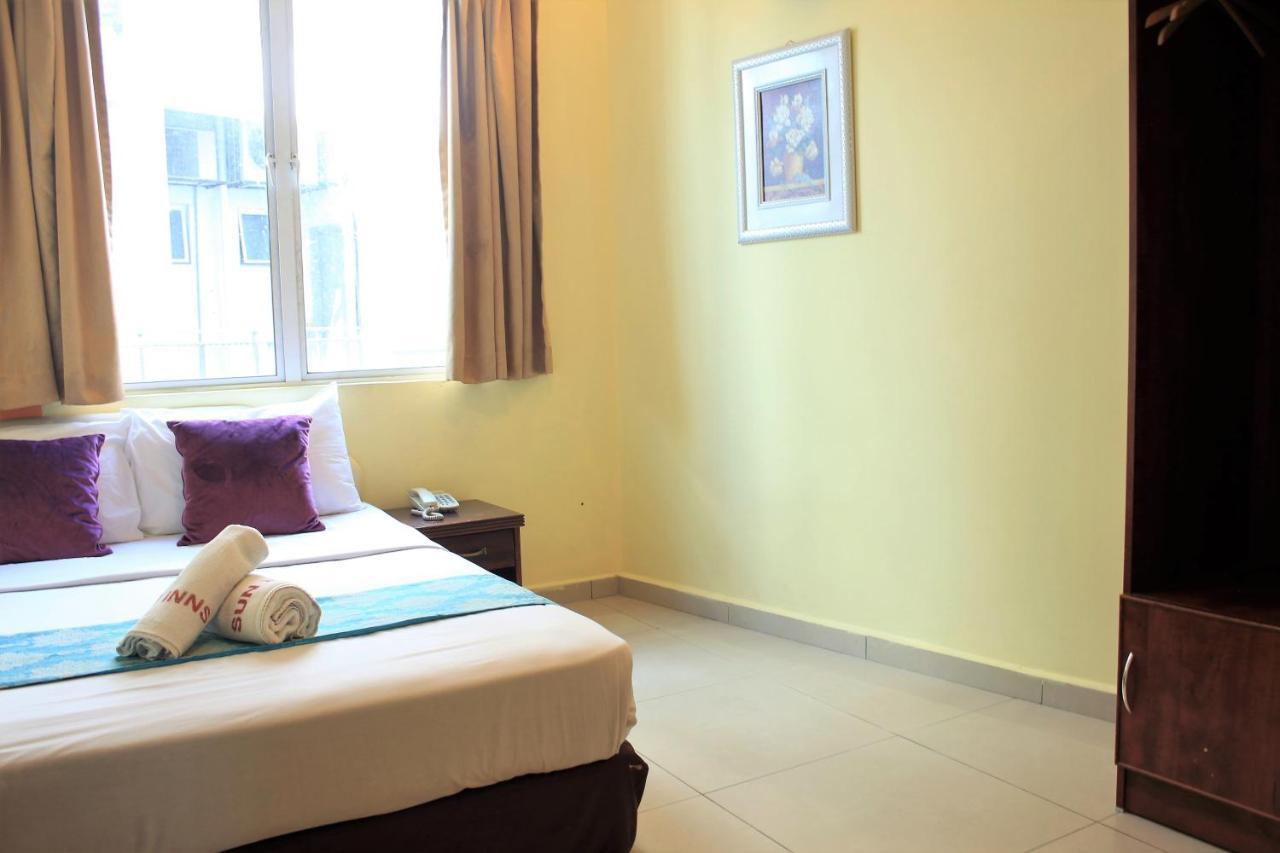 Sun Inns Hotel Айер Керо Екстериор снимка
