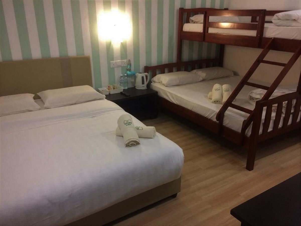 Sun Inns Hotel Айер Керо Екстериор снимка
