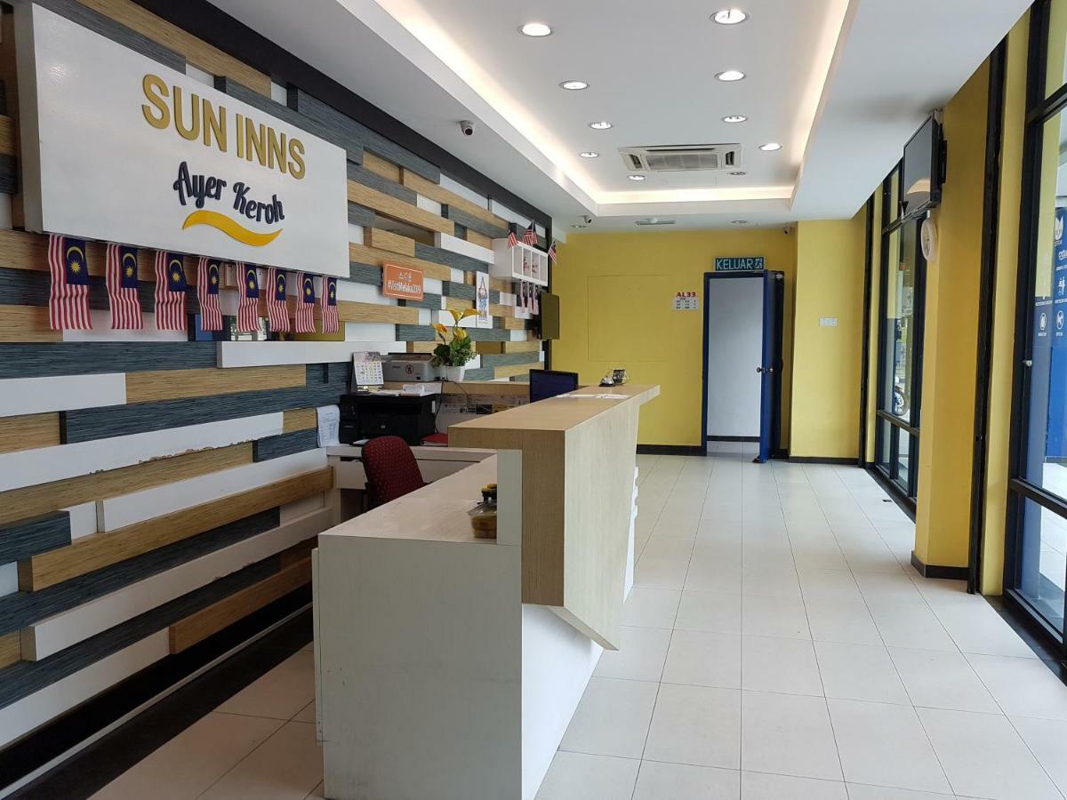 Sun Inns Hotel Айер Керо Екстериор снимка