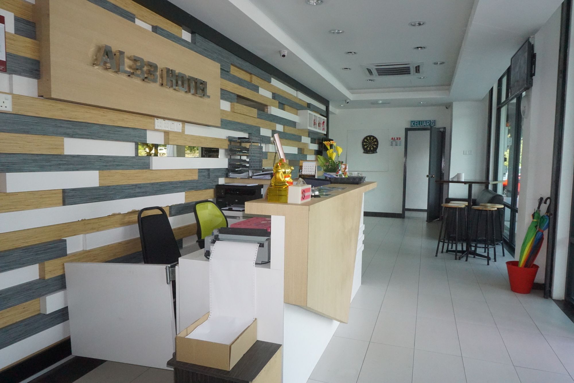 Sun Inns Hotel Айер Керо Екстериор снимка